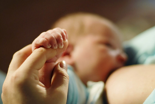 ¿Cómo saber si tu bebé se queda con hambre?